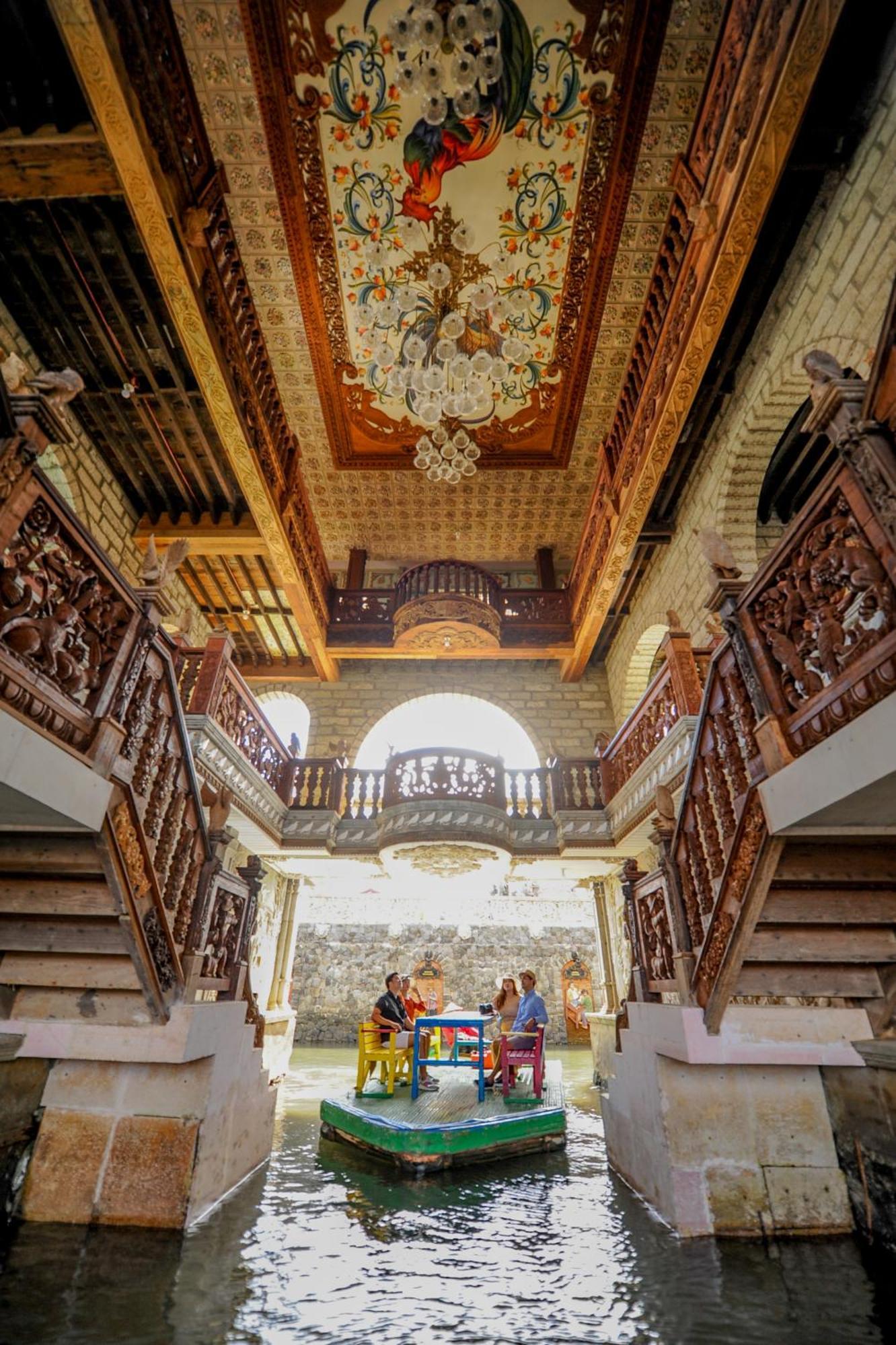 Hotel Las Casas Filipinas De Acuzar à Bagac Extérieur photo