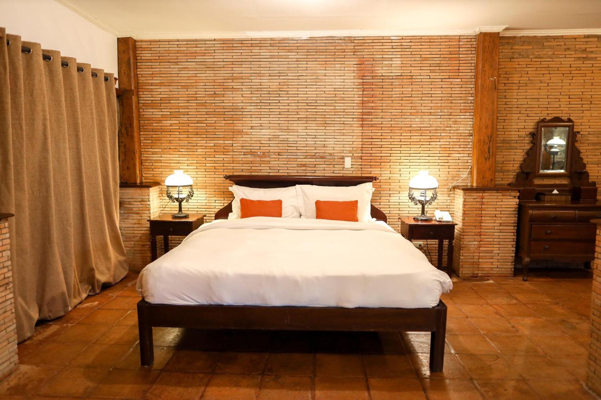 Las Casas Filipinas De Acuzar Bagac Extérieur photo